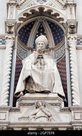 St. Antoninus (Antonio Pierozzi, der Erzbischof von Florenz), Portal von Cattedrale di Santa Maria del Fiore (Kathedrale Santa Maria del Fiore), F Stockfoto