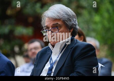 Rom, Italien. September 2021. Renato Brunetta während des ersten Veranstaltungstages - Festival delle Citta, Nachrichten in Rom, Italien, September 28 2021 Quelle: Independent Photo Agency/Alamy Live News Stockfoto