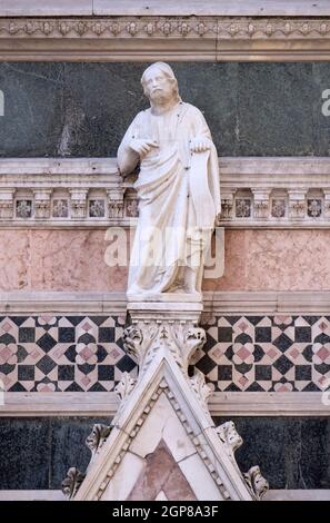 Jesus Christus, Erlöser, der Andrea Pisano zugeschrieben wird, Portal auf der Seitenwand der Cattedrale di Santa Maria del Fiore (Kathedrale der Heiligen Maria des Flusses Stockfoto