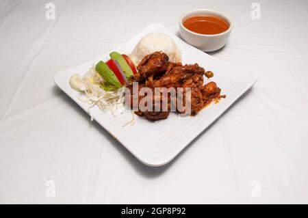 Traditionelles Gericht, bekannt als mexikanischer Chicken Eintopf Stockfoto