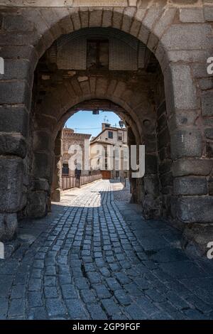 Altes Tor in der Stadt Toledo, Spanien Stockfoto