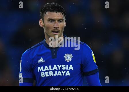 Cardiff, Großbritannien. September 2021. Kieffer Moore #10 von Cardiff City während des Spiels in Cardiff, Vereinigtes Königreich am 9/28/2021. (Foto von Mike Jones/News Images/Sipa USA) Quelle: SIPA USA/Alamy Live News Stockfoto