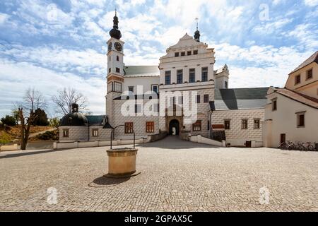 Czech Republic - Renaissance-Schloss in Stadt Pardubice Stockfoto