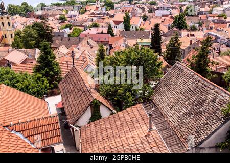 Panoramablick Stadtbild der Altstadt, Zemun, Belgrad, Serbien, Europa, Sommertag Stockfoto