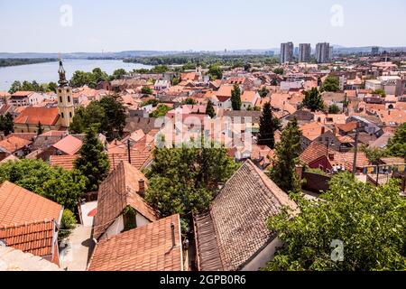 Panoramablick Stadtbild der Altstadt, Zemun, Belgrad, Serbien, Europa, Sommertag Stockfoto