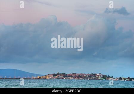 Eine schöne Nacht nessebar Strand Meer. Bulgarien. Stockfoto