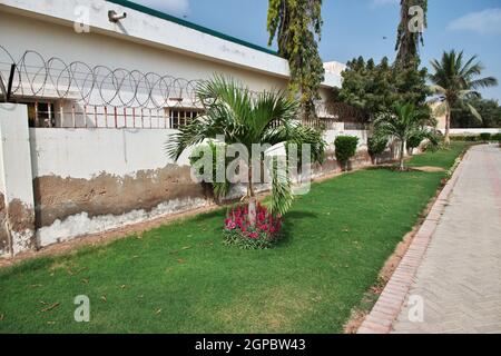 Der kleine Garten der Tooba Moschee in Karachi, Pakistan Stockfoto