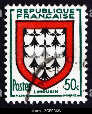 FRANKREICH - UM 1951: Eine in Frankreich gedruckte Briefmarke zeigt das Wappen des Limousin, um 1951 Stockfoto