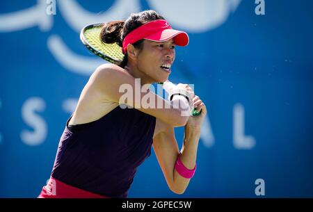 Su-Wei Hsieh von Chinese Taipeh in Aktion während der ersten Runde des Chicago Fall Tennis Classic WTA 500 Tennisturniers 2021 gegen Kim Clijsters aus Belgien am 27. September 2021 in Chicago, USA - Foto: Rob Prange/DPPI/LiveMedia Stockfoto