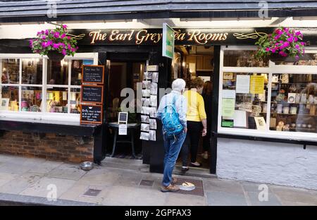 The Earl Grey Tea Rooms, ein Teeladen auf The Shambles, York, Yorkshire, Großbritannien Stockfoto