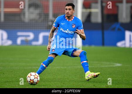 Mailand, Italien. September 2021. Jose Maria Gimenez von Atletico Madrid in Aktion während des UEFA Champions League-Fußballspiels der Gruppe B zwischen dem AC Mailand und Atletico Madrid im San Siro-Stadion in Mailand (Italien) am 28. September 2021. Foto Andrea Staccioli/Insidefoto Kredit: Insidefoto srl/Alamy Live News Stockfoto