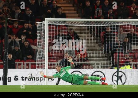 MIDDLESBROUGH, GROSSBRITANNIEN. 28. SEPTEMBER Robin Olsen von Sheffield United während des Sky Bet Championship-Spiels zwischen Middlesbrough und Sheffield United im Riverside Stadium, Middlesbrough am Dienstag, den 28. September 2021. (Kredit: Mark Fletcher | MI News) Kredit: MI Nachrichten & Sport /Alamy Live News Stockfoto