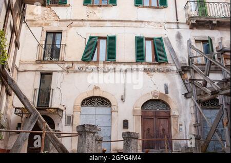 Fossa (Aq), Italien 25/09/2021: Die Stadt wurde nach dem Erdbeben verlassen. © Andrea Sabbadini Stockfoto