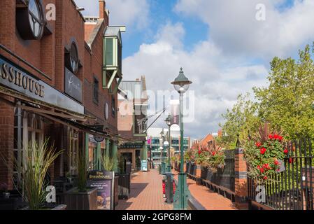 Bars und Restaurants am Canalside in Brindley Place, Birmingham, Großbritannien Stockfoto