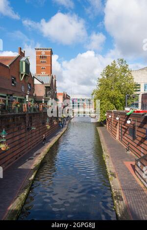 Bars und Restaurants am Canalside in Brindley Place, Birmingham, Großbritannien Stockfoto