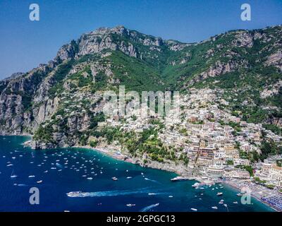 Luftaufnahme von positano an der amalfiküste, italien Stockfoto