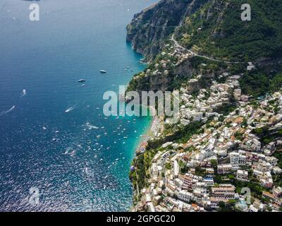 Luftaufnahme von positano an der amalfiküste, italien Stockfoto