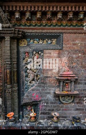 Detail des Bhuwaneshwori-Tempels in der Nähe des Pashupatinath-Tempels am Bagmati-Fluss in Kathmandu, Nepal. Stockfoto