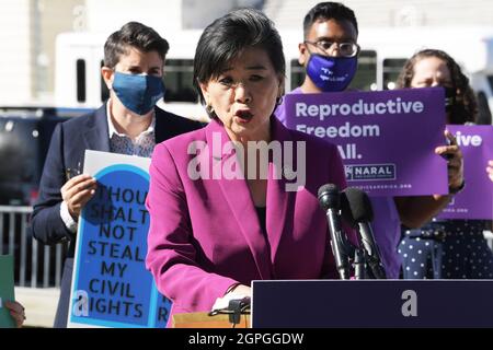 29. September 2021, Washington, District of Columbia, USA: Die Kongressabgeordnete JUDY CHU (D-CA) spricht heute am 29. September 2021 auf einer Pressekonferenz zum WomenÃs Health Protection Act im Senate Swamp/Capitol Hill in Washington DC, USA. (Bild: © Lenin Nolly/ZUMA Press Wire) Stockfoto