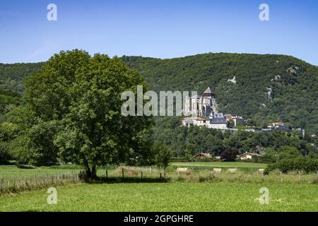 Frankreich, Haute Garonne, Route St. Jacques de Compostelle, Saint-Bertrand-de-Comminges, Notre-Dame de Saint-Bertrand-de-Comminges Kathedrale Stockfoto