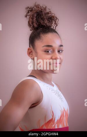 Frankreich, Loire, Saint Etienne, Turner Mélanie De Jésus Dos Santos beim Training im Pole Gym France, Turnkomplex Séraph Berland Stockfoto