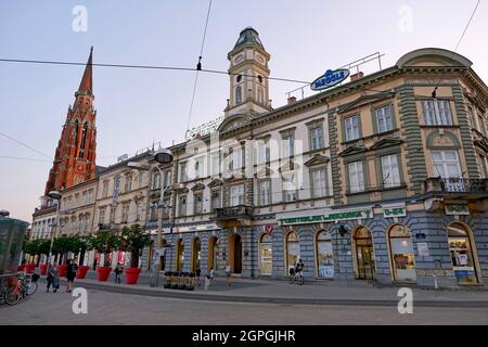 Kroatien, Slawonien, Szijek, Kirche St. Peter und St. Paul und Ante Starcevic Platz Stockfoto