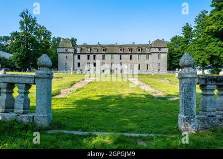 Frankreich, Lozere, regionaler Naturpark Aubrac (Parc naturel régional de l'Aubrac), Prinsuejols, Schloss des Baume aus dem 17. Jahrhundert Stockfoto