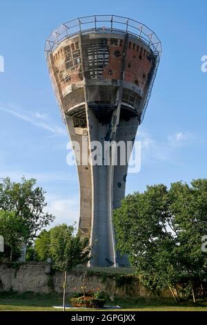 Kroatien, Slawonien, Vukovar, der Wasserturm, Symbol des Widerstands der Stadt gegen den Feind während der Belagerung von Vukovar im Jahr 1991, traf mehr als 600 Mal in 3 Monaten, jetzt ein Denkmal Stockfoto