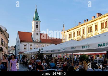 Kroatien, Kreis Varazdin, Varazdin, Spancirfest, Straßenfest, das seit 1999 jeden Sommer stattfindet, Rathaus Stockfoto