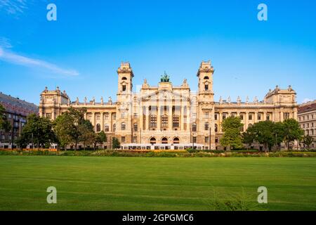 Ungarn, Budapest, von der UNESCO zum Weltkulturerbe erklärt, Stadtteil Pest, Ethnographisches Museum (Néprajzi Mùzeum), 2021 wegen Ortswechsel geschlossen Stockfoto