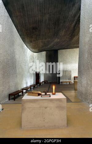 Frankreich, Haute Saone, Ronchamp, Architekturwerk von Le Corbusier, von der UNESCO zum Weltkulturerbe erklärt, Kapelle Notre Dame du Haut des Architekten Le Corbusier Stockfoto