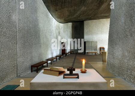 Frankreich, Haute Saone, Ronchamp, Architekturwerk von Le Corbusier, von der UNESCO zum Weltkulturerbe erklärt, Kapelle Notre Dame du Haut des Architekten Le Corbusier Stockfoto