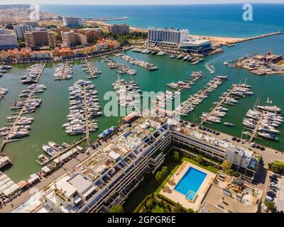 Portugal, Algarve, Vilamoura, die Marina (Luftaufnahme) Stockfoto