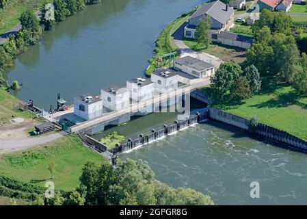 Frankreich, Eure, Gaillon, Notre Dame De La Garenne Port Mort dam (Luftbild) Stockfoto