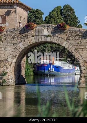 Frankreich, Aude, Ginestas, Le Somail, der Canal du Midi, der von der UNESCO zum Weltkulturerbe erklärt wurde Stockfoto