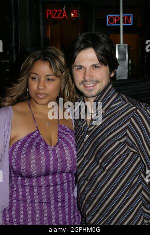 Freddy Rodriguez, Elsie (Ehefrau) 08/06/04 BEGLEITMATERIAL im Washeum Theatre, Downtown Los Angeles Foto von Izumi Hasegawa/HNW/PictureLux Stockfoto