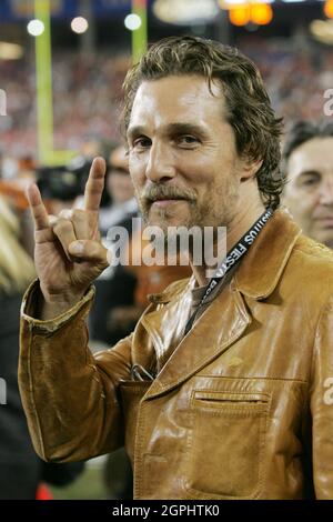 Schauspieler und Texas Longhorns Fußballfan matthew mcconaughey am Rande eines College-Fußballspiels. Stockfoto