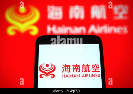 Ukraine. September 2021. Auf dieser Abbildung ist ein Logo von Hainan Airlines auf einem Smartphone-Bildschirm zu sehen. (Foto von Pavlo Gonchar/SOPA Images/Sipa USA) Quelle: SIPA USA/Alamy Live News Stockfoto