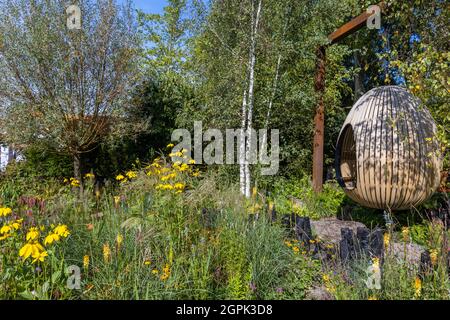 Der Yeo Valley Organic Garden, Gewinner der Goldmedaille und People's Choice Show Garden auf der RHS Chelsea Flower Show, die im September 2021 in London SW3 stattfand Stockfoto