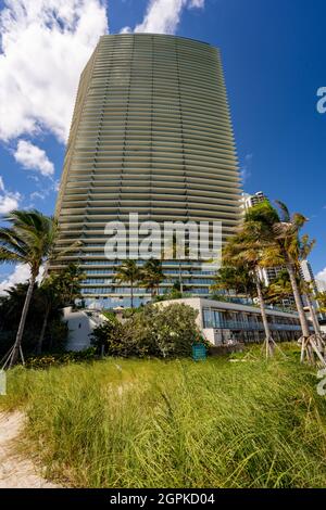 Sunny Isles Beach, FL, USA - 26. September 2021: Armani Casa Sunny Isles Beach Florida USA Stockfoto