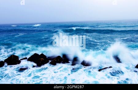 Dramatische Meereslandschaft der Insel Ortygia in Syrakus, Sizilien, Italien. Stockfoto