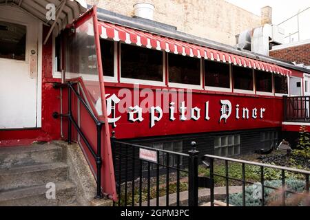 Das Capitol Diner, ein Vintage-Restaurant an der Union Street in der Innenstadt von Lynn, Massachusetts, USA. Stockfoto