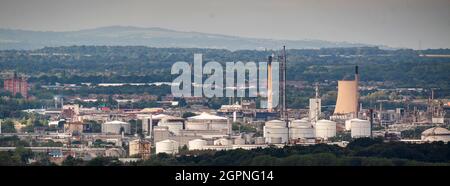 Ellesmere Port, Großbritannien, 16. September 2021. Stanlow Ölraffinerie in Ellesmere Port, Wirral, Großbritannien. Kredit: Anthony Devlin/Alamy Live Nachrichten Stockfoto