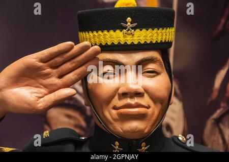 England, Winchester, Winchester's Military Quarter Museums, das Gurkha Museum, Statue des Saluting Gurkha Soldier Stockfoto