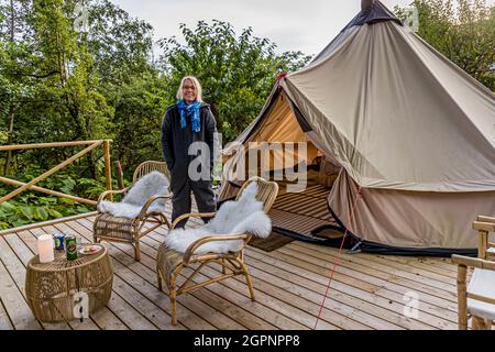 Glamping im Garten der Villa Skovly (Beths Hus), Svendborg, Dänemark Stockfoto