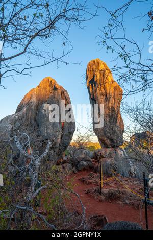 Balancing Rock Chillagoe-Mungana Caves National Park, North Queensland Australien Stockfoto