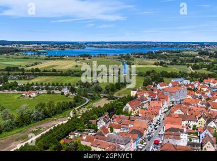 Gunzenhausen am Altmühlsee ist eine staatlich anerkannte Erholungsstadt im westlichen Mittelfranken. Stockfoto