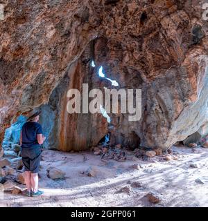 Cavern at the Archways, ein halboffenes Höhlensystem im Chillagoe-Mungana Caves National Park, North Queensland, Australien Stockfoto