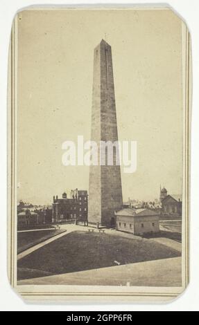 Bunker Hill Monument, 1845/1902. [Obelisk am Standort der Schlacht am Bunker Hill in Boston, Massachusetts, USA]. Albumendruck (carte-de-visite). Stockfoto