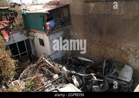 Genf. September 2021. Das am 18. September 2021 aufgenommene Foto zeigt einen Ort des US-Drohnenanschlags in Kabul, der Hauptstadt Afghanistans. Das US-Militär gab am 17. September zu, dass bei einem US-Drohnenangriff Ende August in Kabul bis zu zehn Zivilisten, darunter sieben Kinder, getötet wurden. Quelle: Saifurahman Safi/Xinhua/Alamy Live News Stockfoto